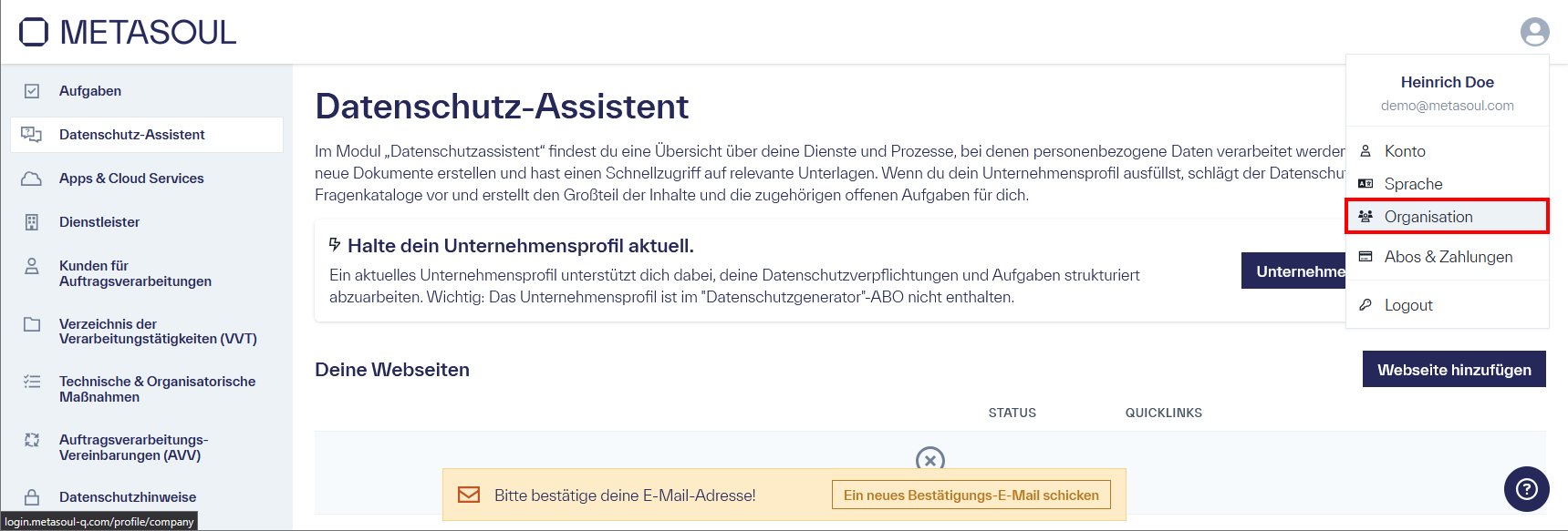 Startseite der Metasoul-Plattform mit dem Titel „Datenschutz-Assistent“. Im rechten oberen Bereich ist das Profilmenü geöffnet und zeigt die Optionen „Konto“, „Sprache“, „Organisation“, „Abo & Zahlung“ sowie „Logout“.