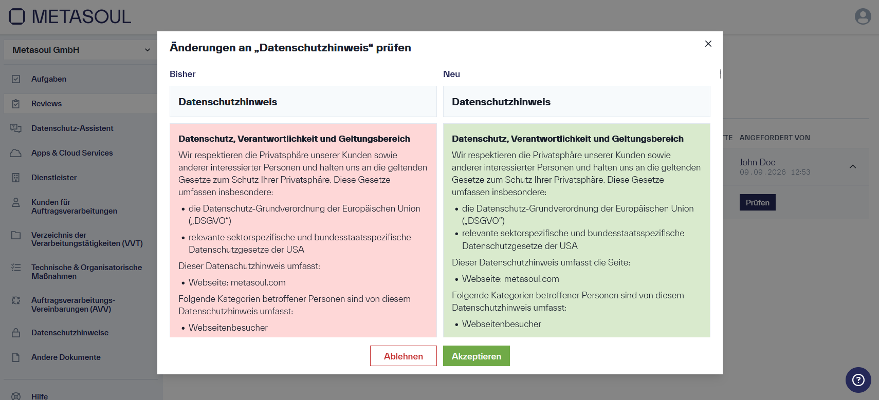 Pop-up-Fenster &ldquo;Änderungen an &lsquo;Dokument&rsquo; prüfen&rdquo; mit einer Gegenüberstellung der Spalten &ldquo;Bisher&rdquo; und &ldquo;Neu&rdquo; sowie den Schaltflächen &ldquo;Ablehnen&rdquo; und &ldquo;Akzeptieren&rdquo;