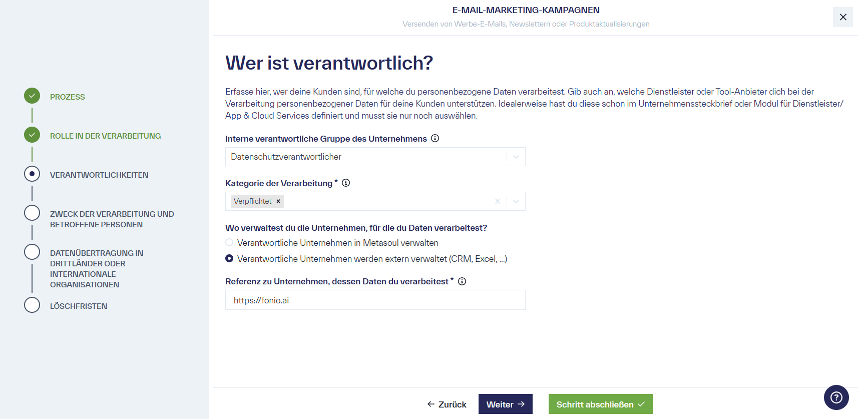 &ldquo;Wer ist verantwortlich&rdquo; als Titel der Seite mit den Optionen &ldquo;Interne verantwortliche Gruppe des Unternehmens&rdquo;, &ldquo;Kategorie der Verarbeitung&rdquo; und &ldquo;Wo verwaltest du die Unternehmen, für die du Daten verarbeitest&rdquo;